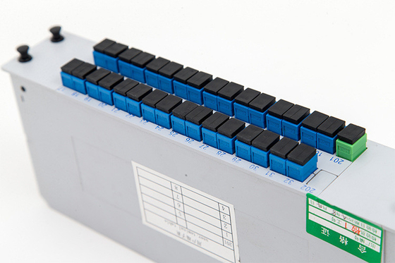 1*16 1*32 SC 커넥터 LGX PLC 카세트 PLC 스플리터 섬유 타입 G657 또는 사용자 정의 3 시간